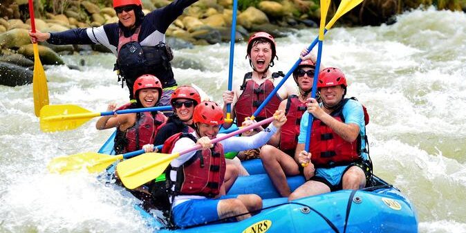 whitewater-rafting-on-the-savegre-river-from-manuel-antonio-in-quepos-601182